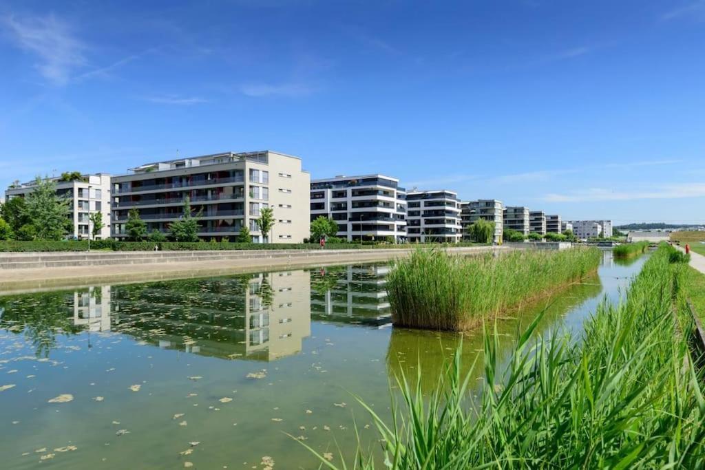 Moderne Wohnung Am Flughafen Opfikon-Glattbrugg Eksteriør bilde